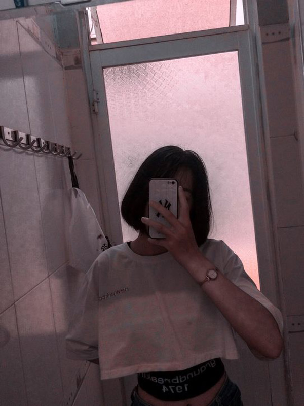 Gương mặt vừa đẹp vừa khiến người ta bàn tán